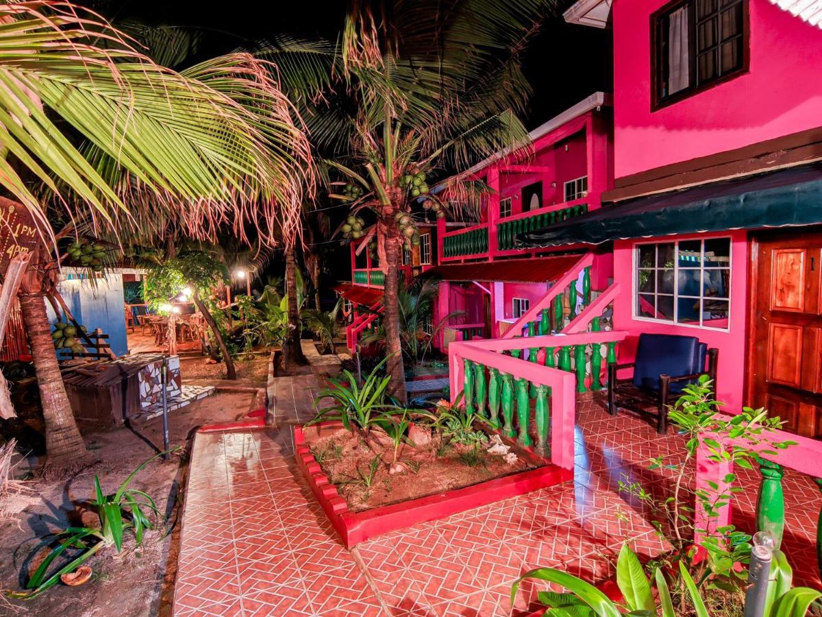 Las Palmeras Oceanview Hotel And Dive Center Ilhas do Milho Exterior foto